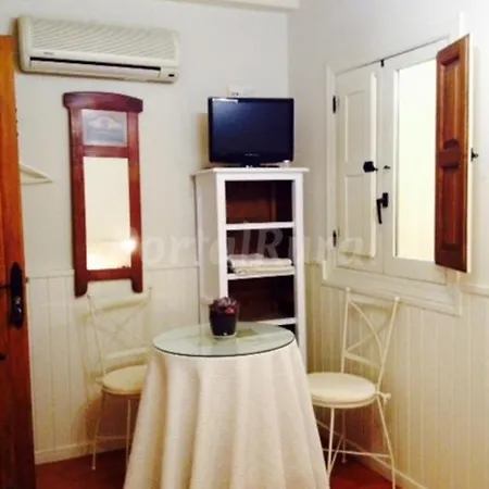 Turistico El Sotanillo De *